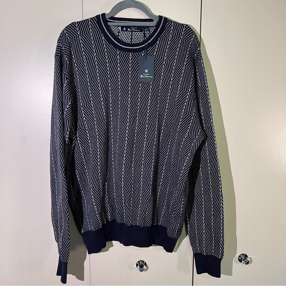 NWT Ben Sherman Navy and White Patterned Crewneck Sweater - Size XL